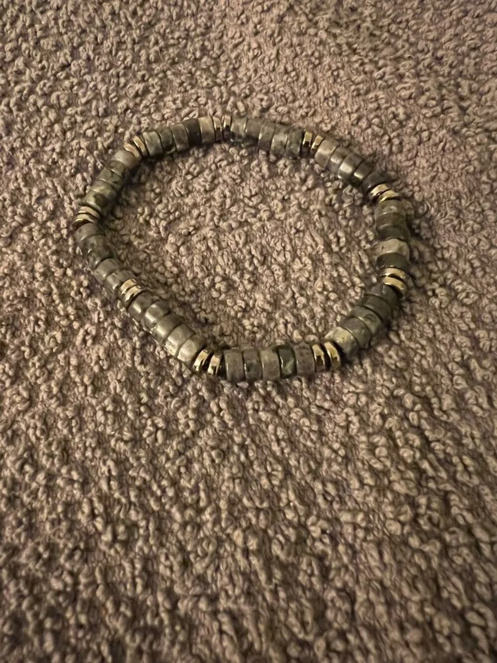 Designs by Forte Men’s Gray Labradorite Stretch Bracelet